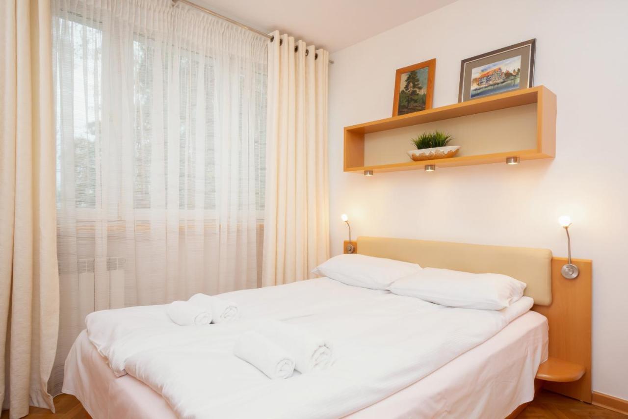 Two-Bedroom Family Apartment Esperanto Next To Klif By Noclegi Renters Warszawa Exteriör bild